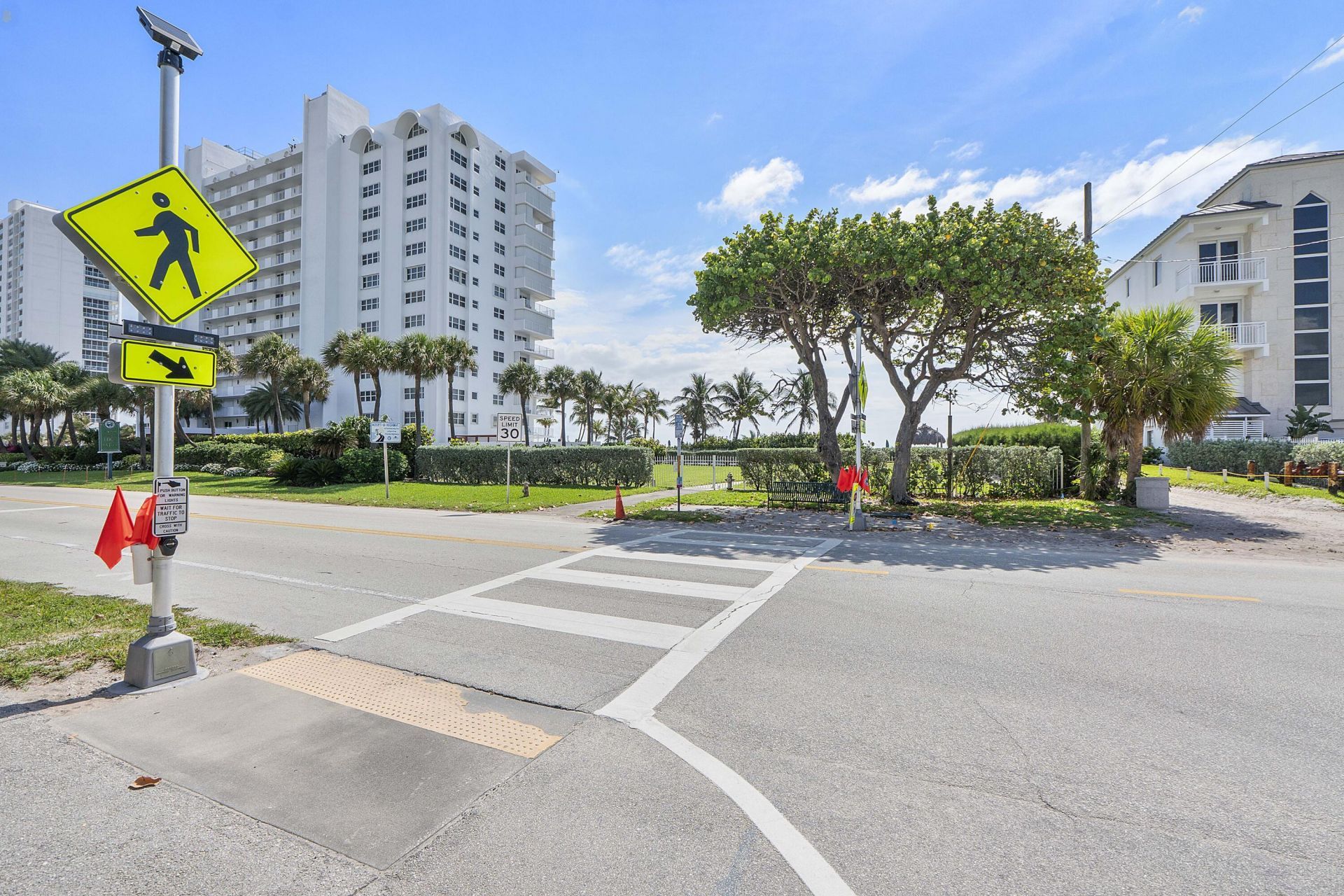 1950 NE 7th St, Unit 105, Deerfield Beach, FL 33441 Photo