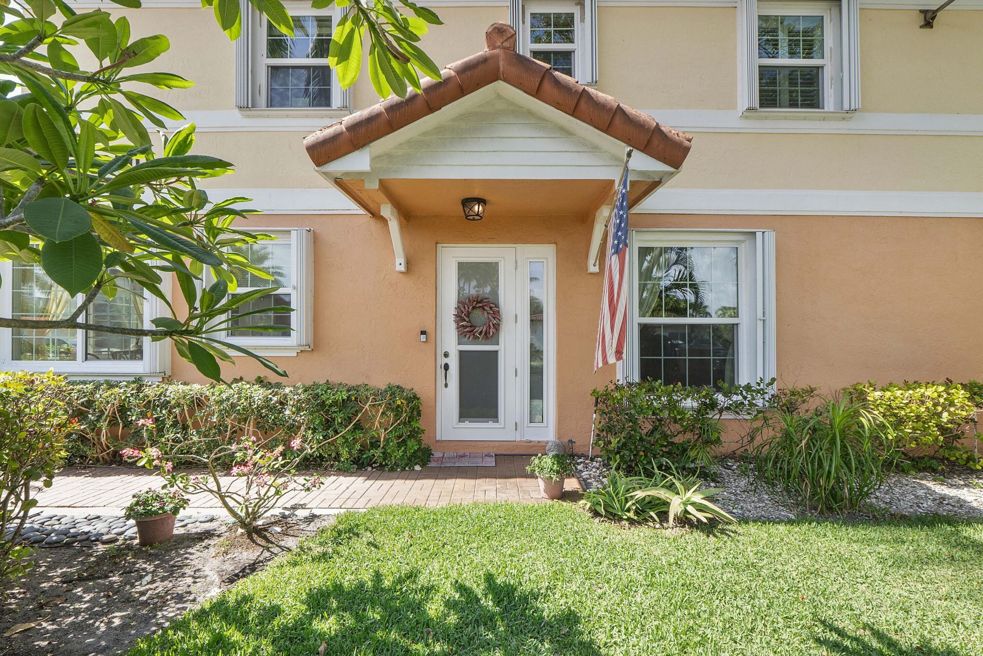 1950 NE 7th St, Unit 105, Deerfield Beach, FL 33441 Photo
