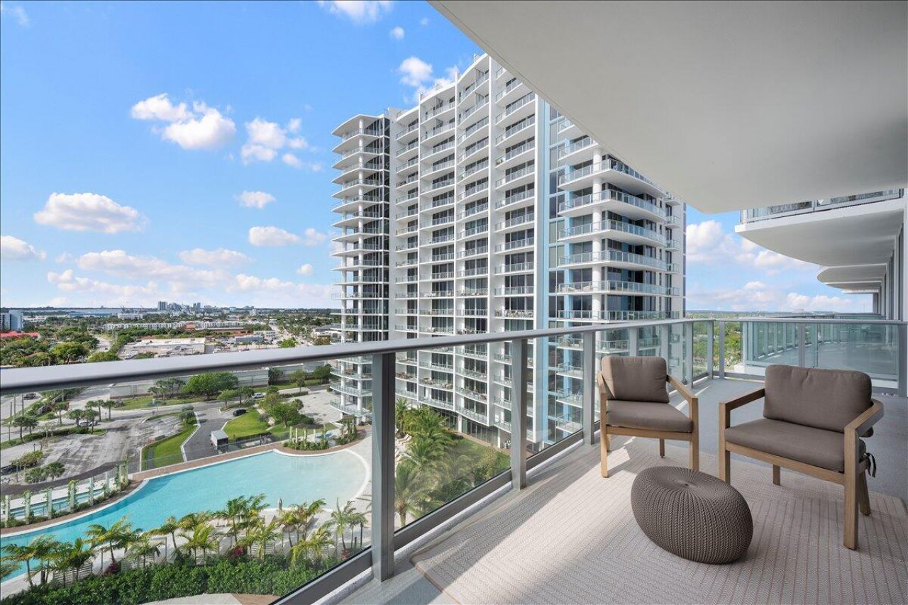 220 Lake Shore Drive, Unit 1207, Lake Park, FL 33403 Photo
