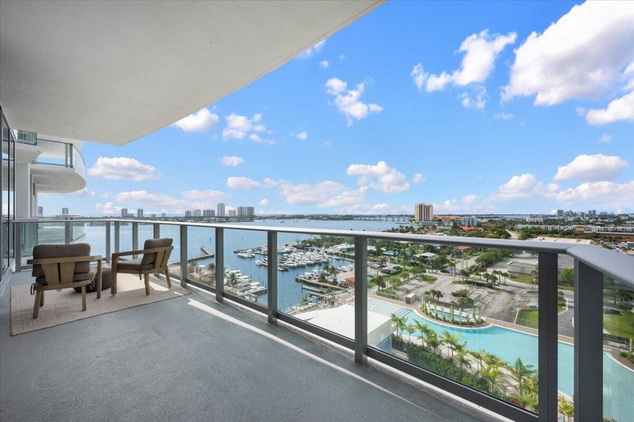 220 Lake Shore Drive, Unit 1207, Lake Park, FL 33403 Photo