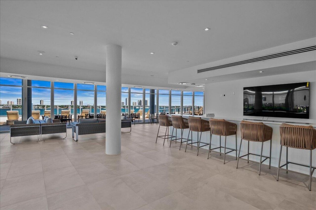 220 Lake Shore Drive, Unit 1207, Lake Park, FL 33403 Photo