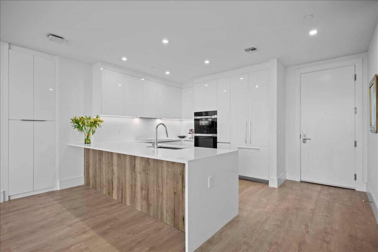 220 Lake Shore Drive, Unit 1207, Lake Park, FL 33403 Photo
