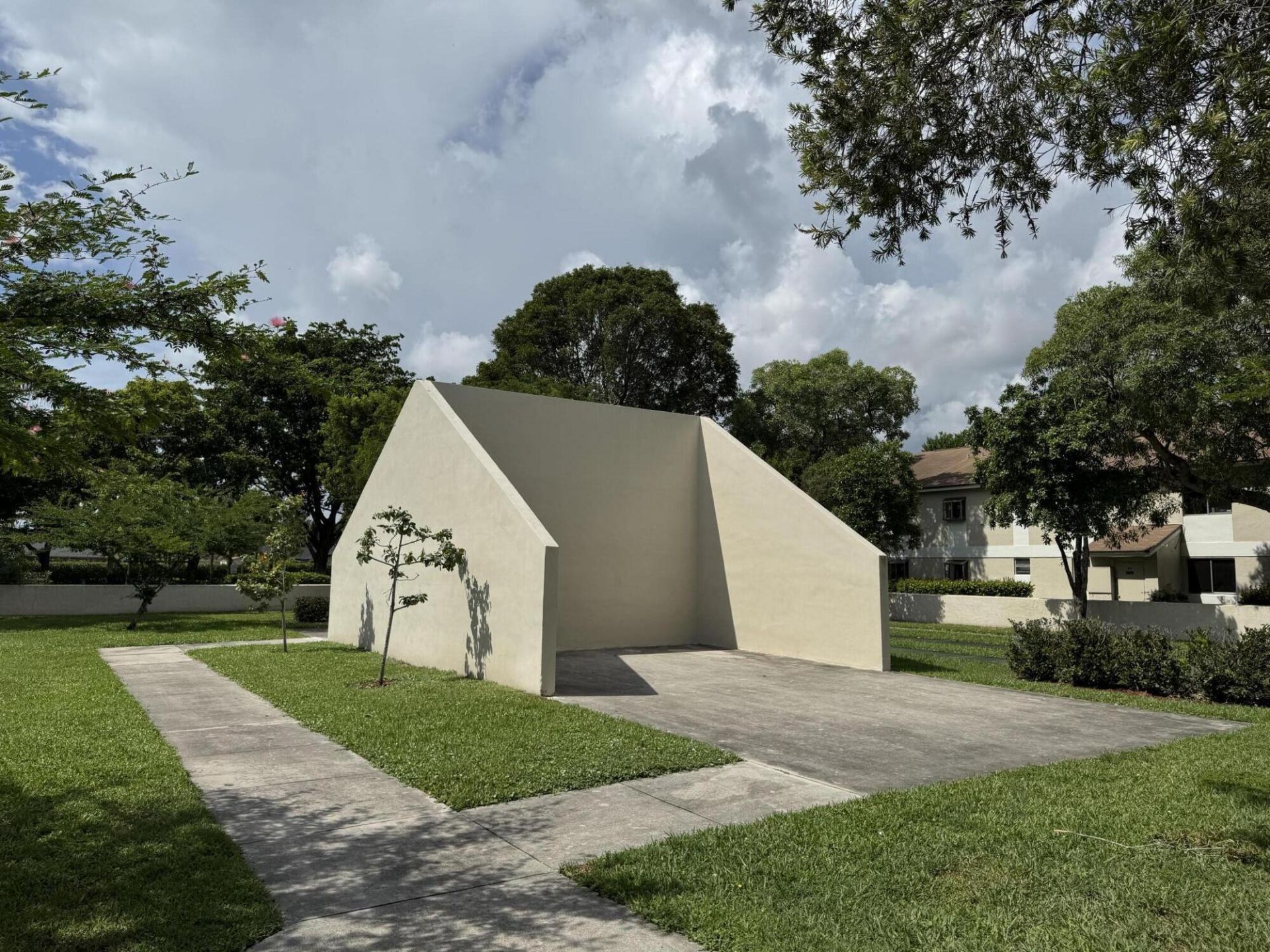 505 Gardens Drive, Unit 204, Pompano Beach, FL 33069 Photo