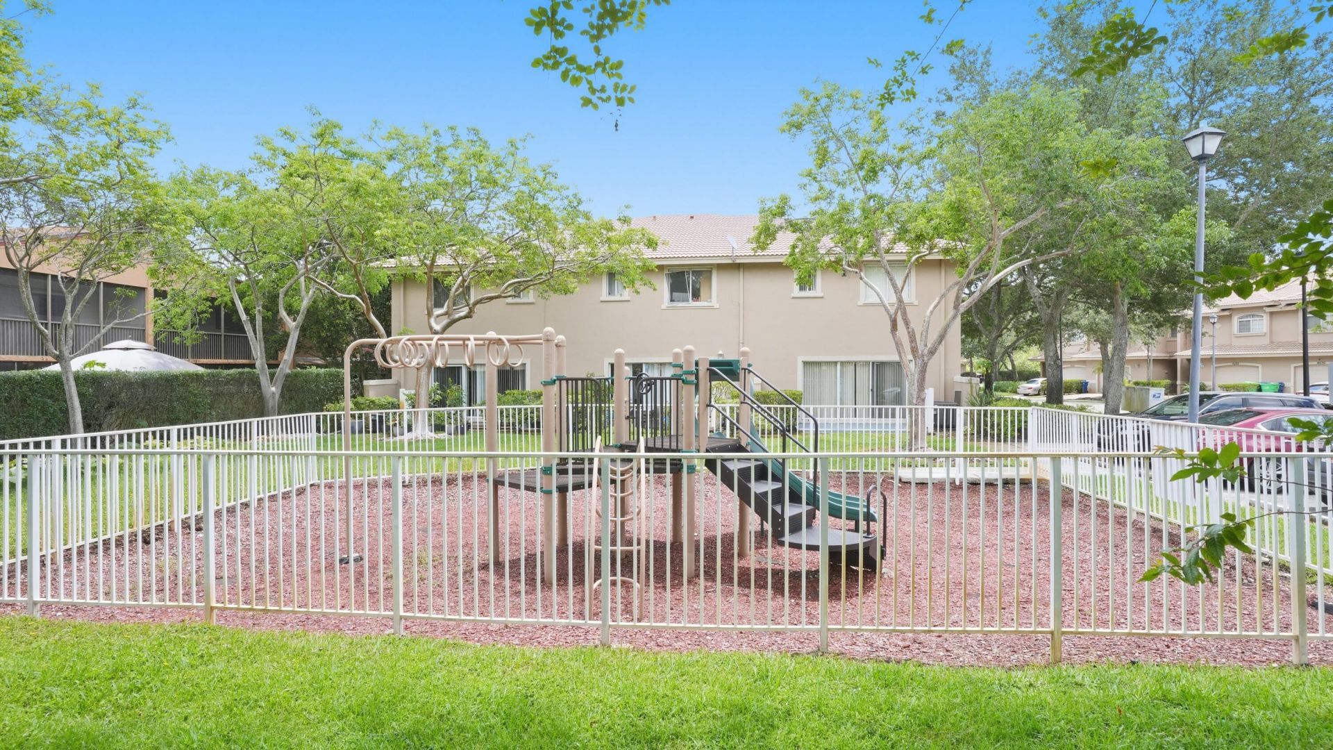 2712 NW 80th Avenue, Sunrise, FL 33322 Photo