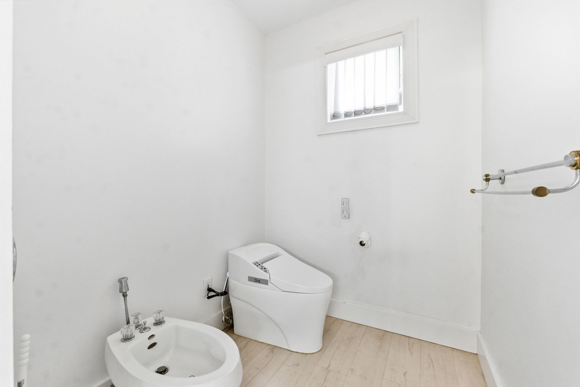 5900 Bayview Drive, Fort Lauderdale, FL 33308 Photo