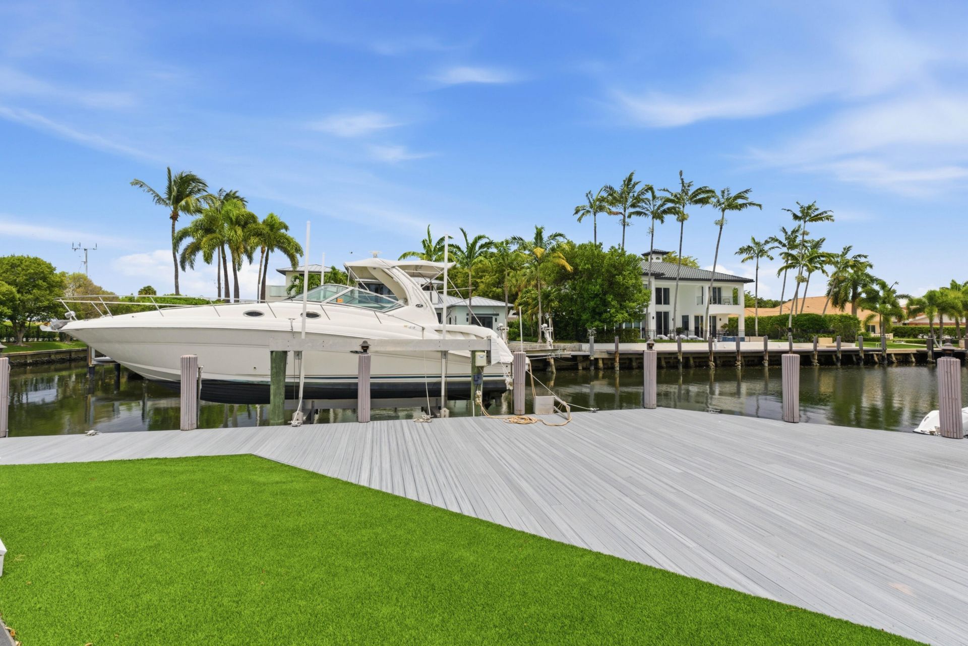 5900 Bayview Drive, Fort Lauderdale, FL 33308 Photo