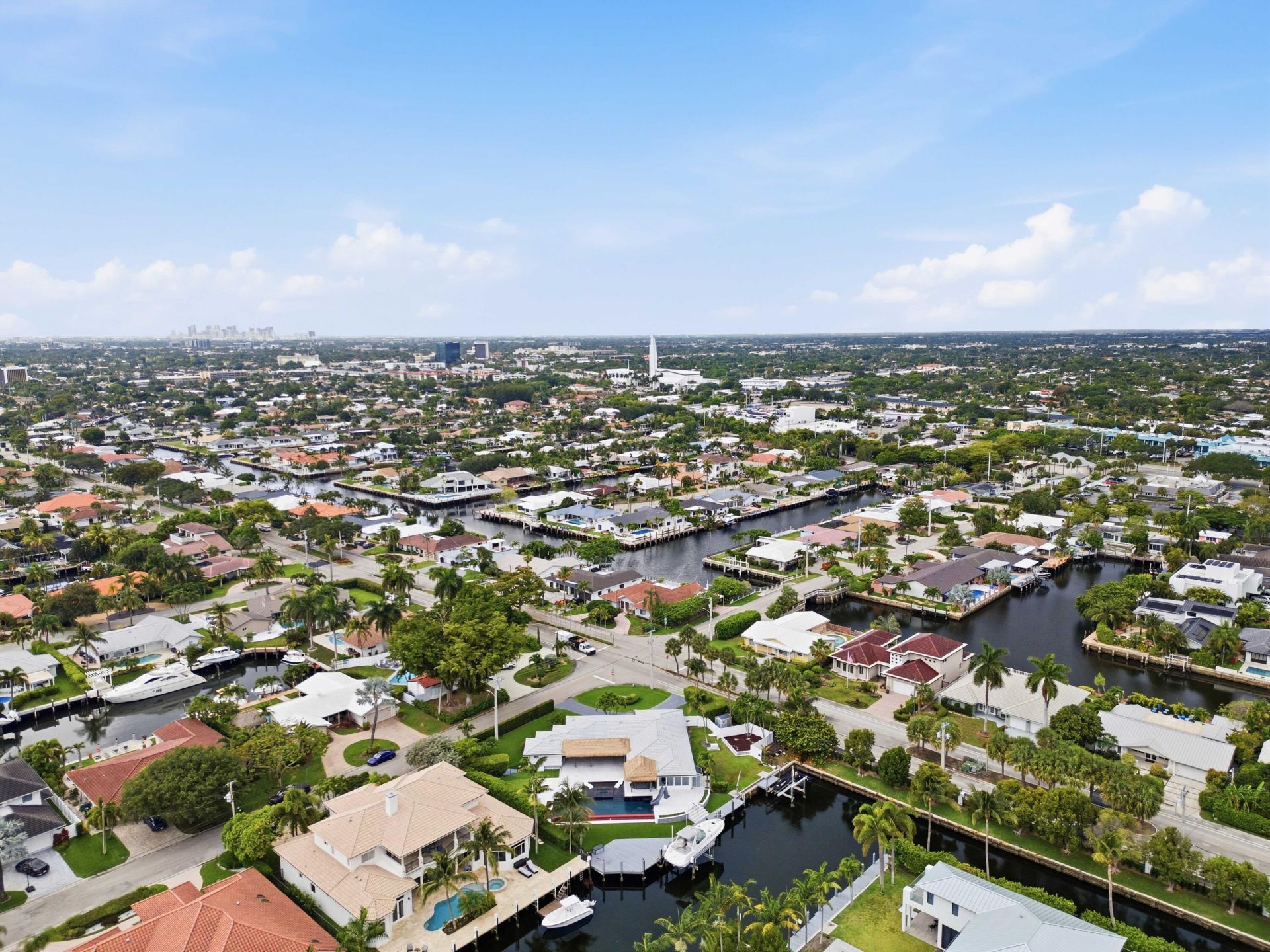 5900 Bayview Drive, Fort Lauderdale, FL 33308 Photo