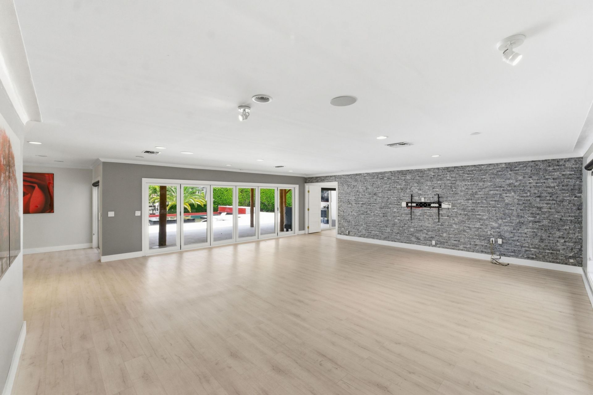5900 Bayview Drive, Fort Lauderdale, FL 33308 Photo