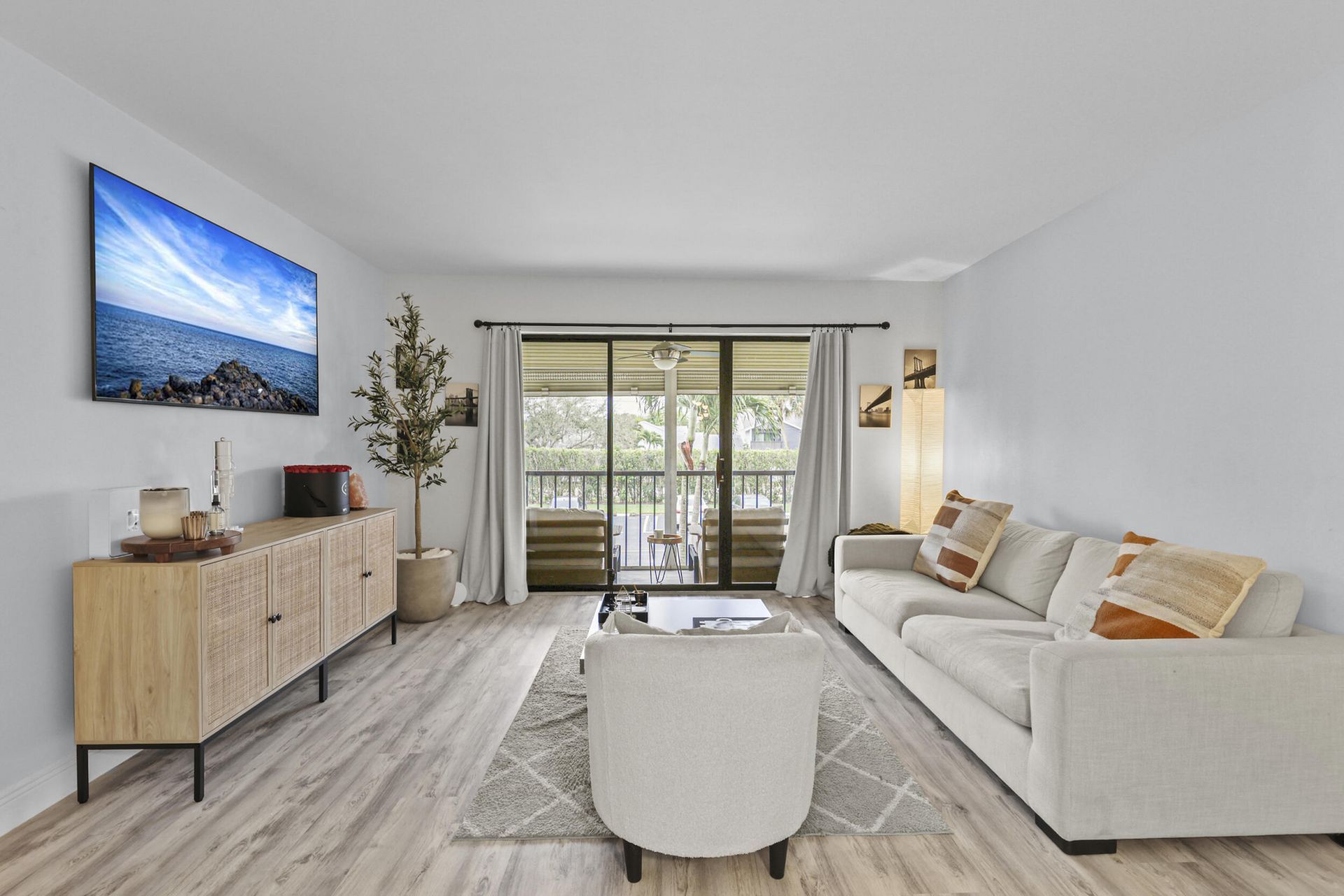 629 Sea Pine Way, Unit D2, Greenacres, FL 33415 Photo