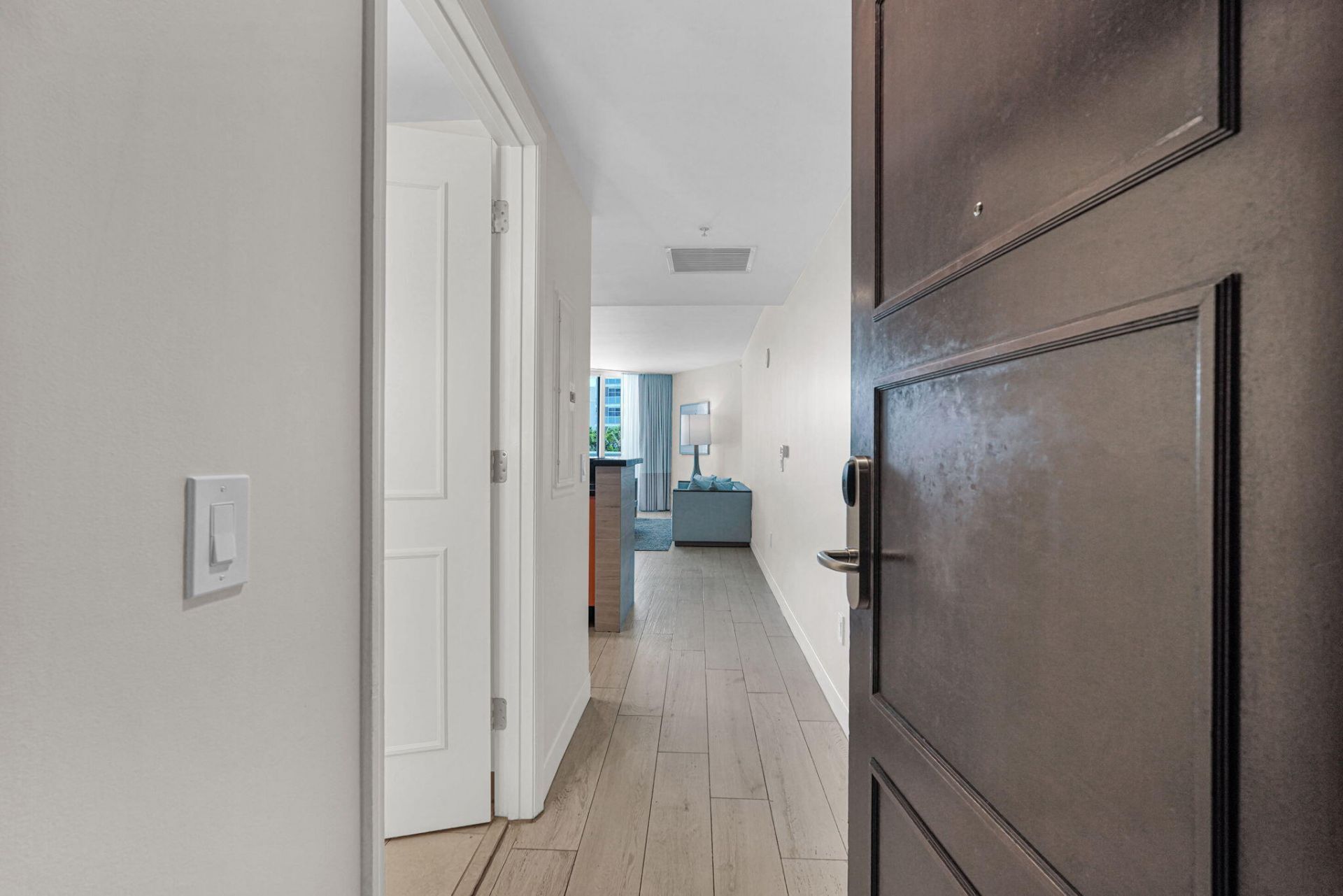 505 N Fort Lauderdale Beach Boulevard, Unit 713, Fort Lauderdale, FL 33304 Photo