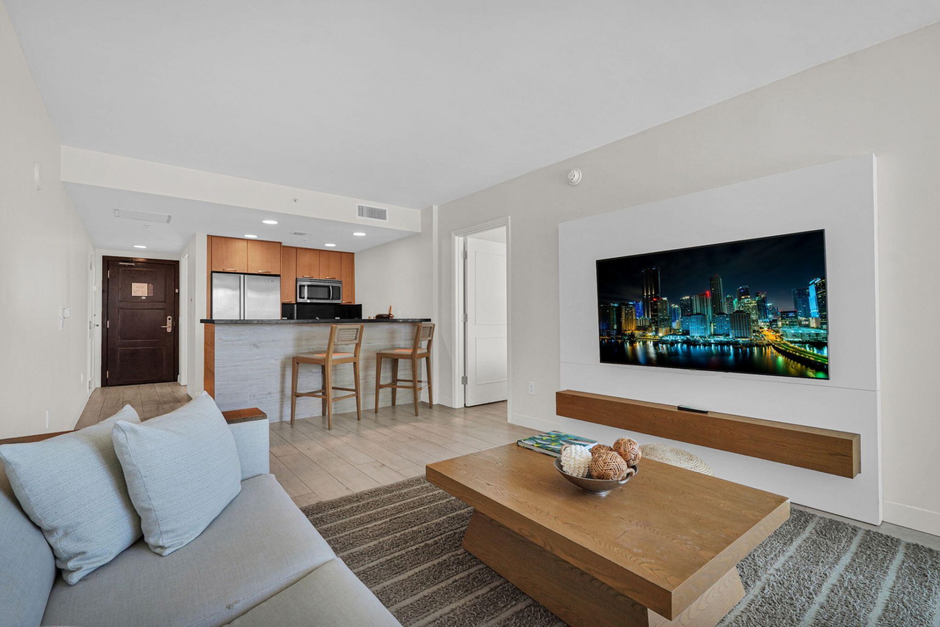 505 N Fort Lauderdale Beach Boulevard, Unit 713, Fort Lauderdale, FL 33304 Photo
