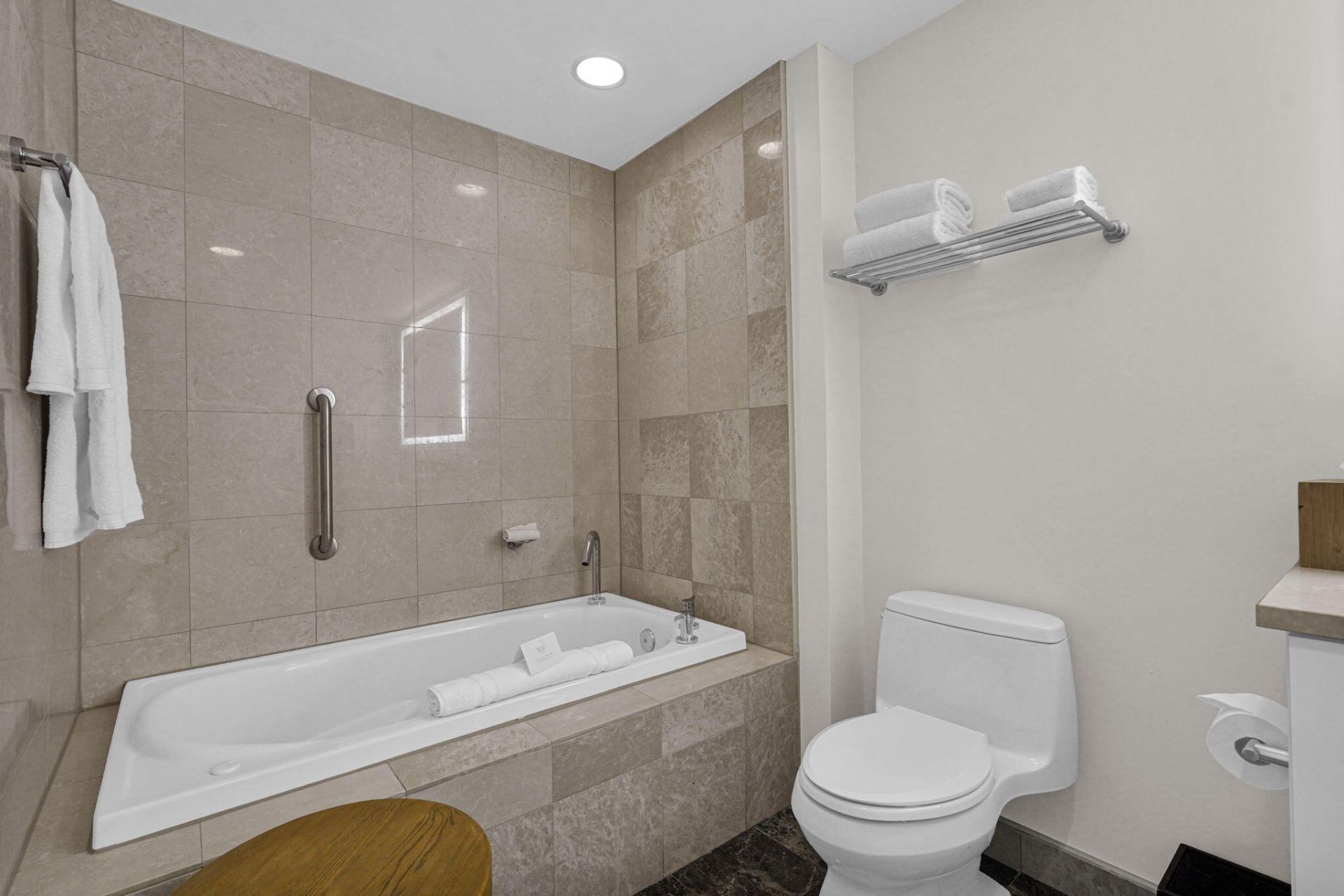 505 N Fort Lauderdale Beach Boulevard, Unit 713, Fort Lauderdale, FL 33304 Photo