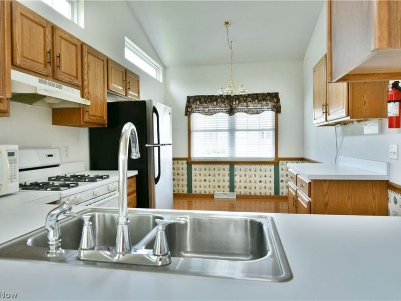 23 Eagle Pointe, Cortland, OH 44410 Photo 13
