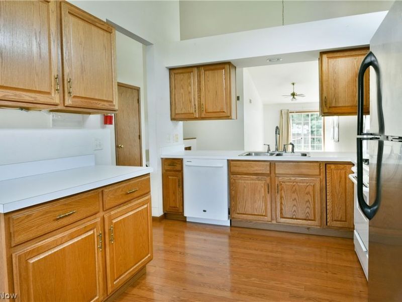23 Eagle Pointe, Cortland, OH 44410 Photo 17