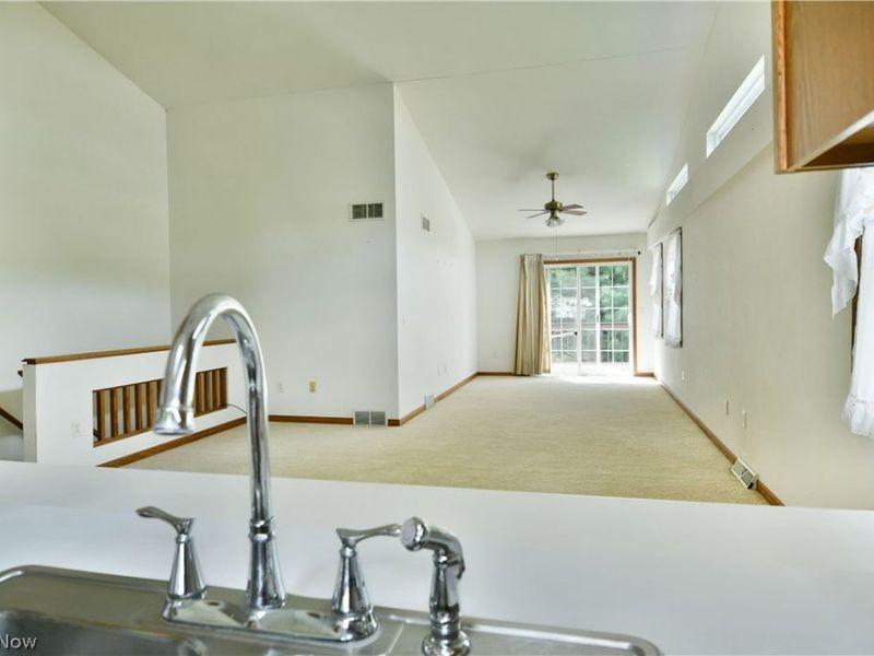 23 Eagle Pointe, Cortland, OH 44410 Photo 18