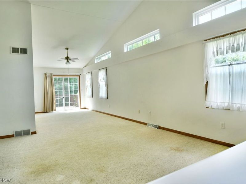 23 Eagle Pointe, Cortland, OH 44410 Photo 19