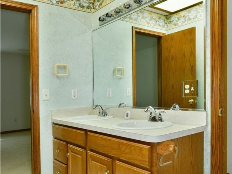 23 Eagle Pointe, Cortland, OH 44410 Photo 28