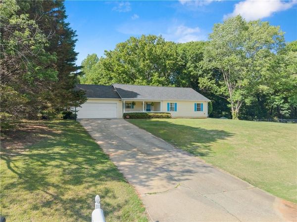 3719 River North Drive , Gainesville, GA 30506