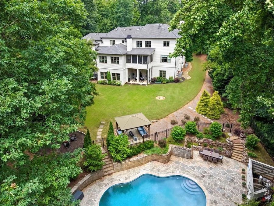 Property Image 4