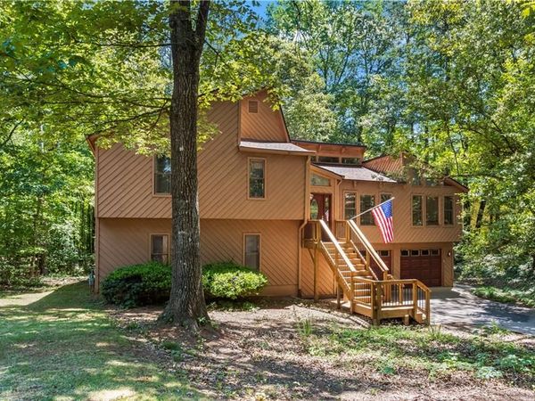 2104 Mitchell Court , Marietta, GA 30062