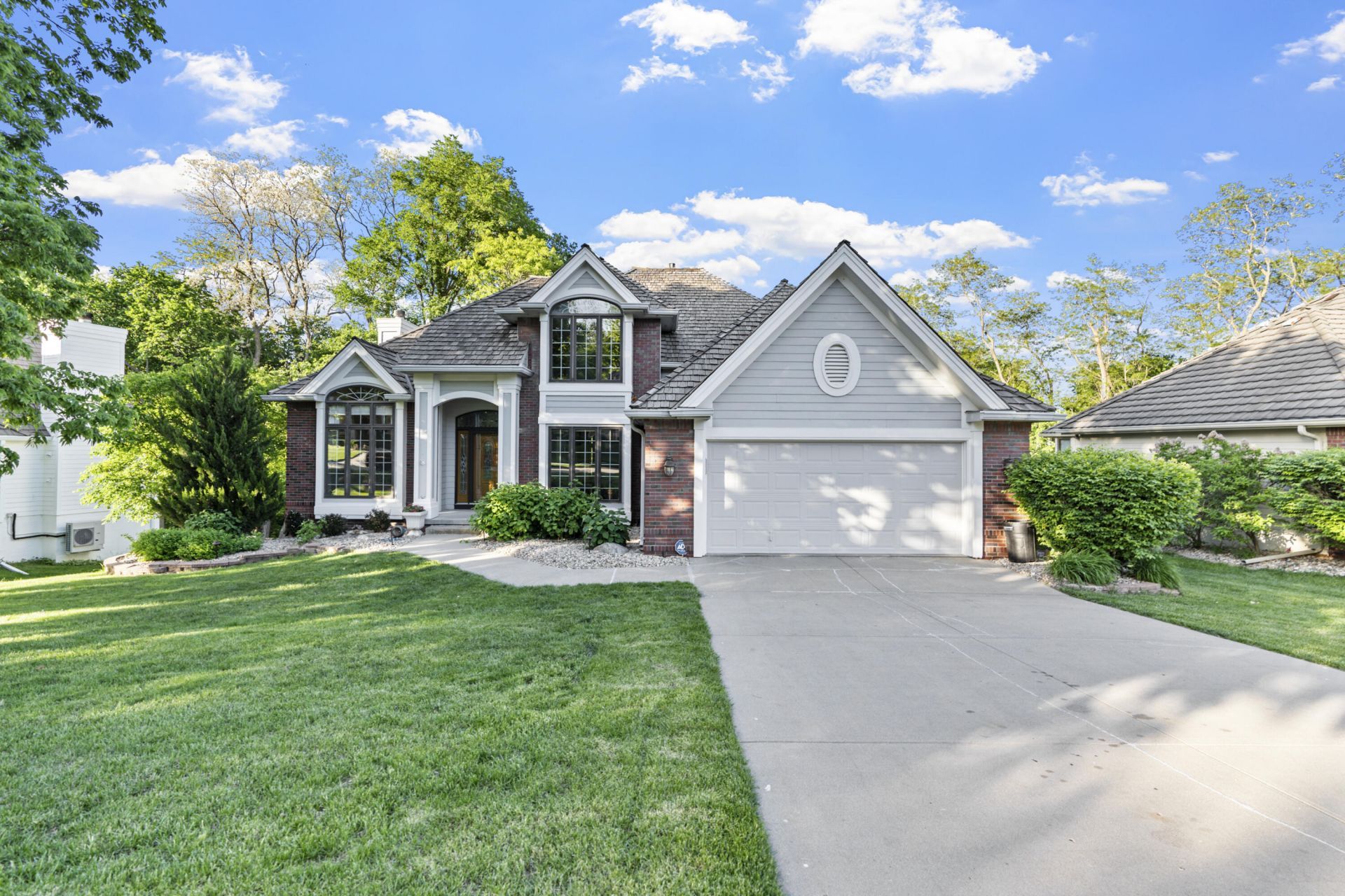 346 Golden Oaks Drive, Council Bluffs, IA 51503 Main Photo