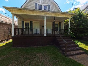 206 Kirkland Avenue, Irvine, KY 40336