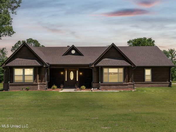 104 Oakley Cove, Senatobia, MS 38668