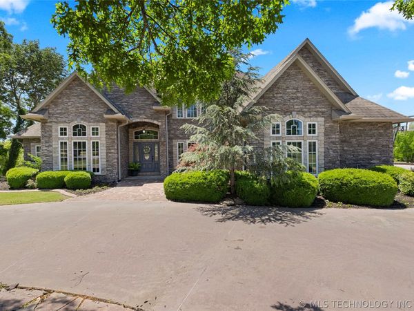 412 W Sunset Court , Catoosa, OK 74015