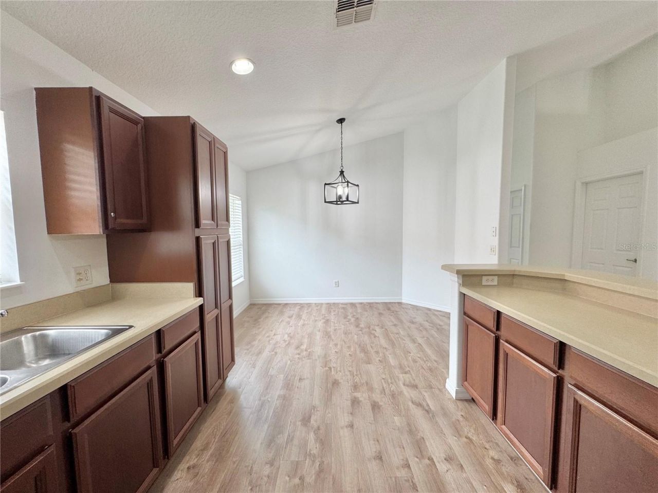 502 Viola Drive, Davenport, FL 33837 Photo