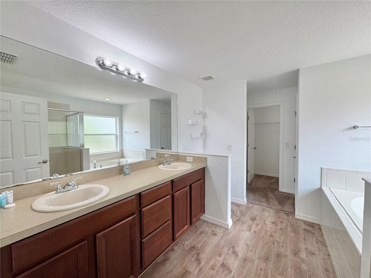 502 Viola Drive, Davenport, FL 33837 Photo