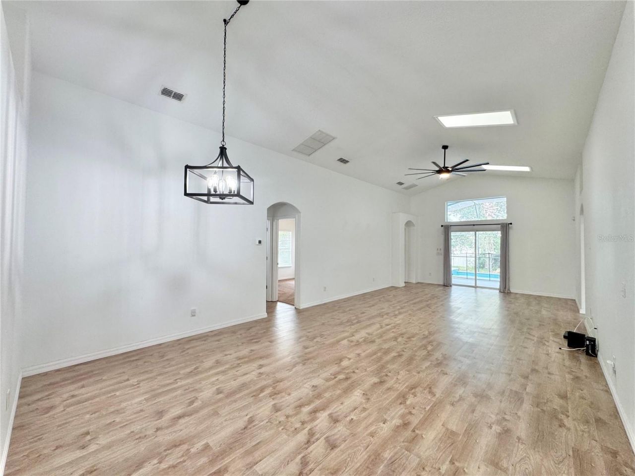 502 Viola Drive, Davenport, FL 33837 Photo