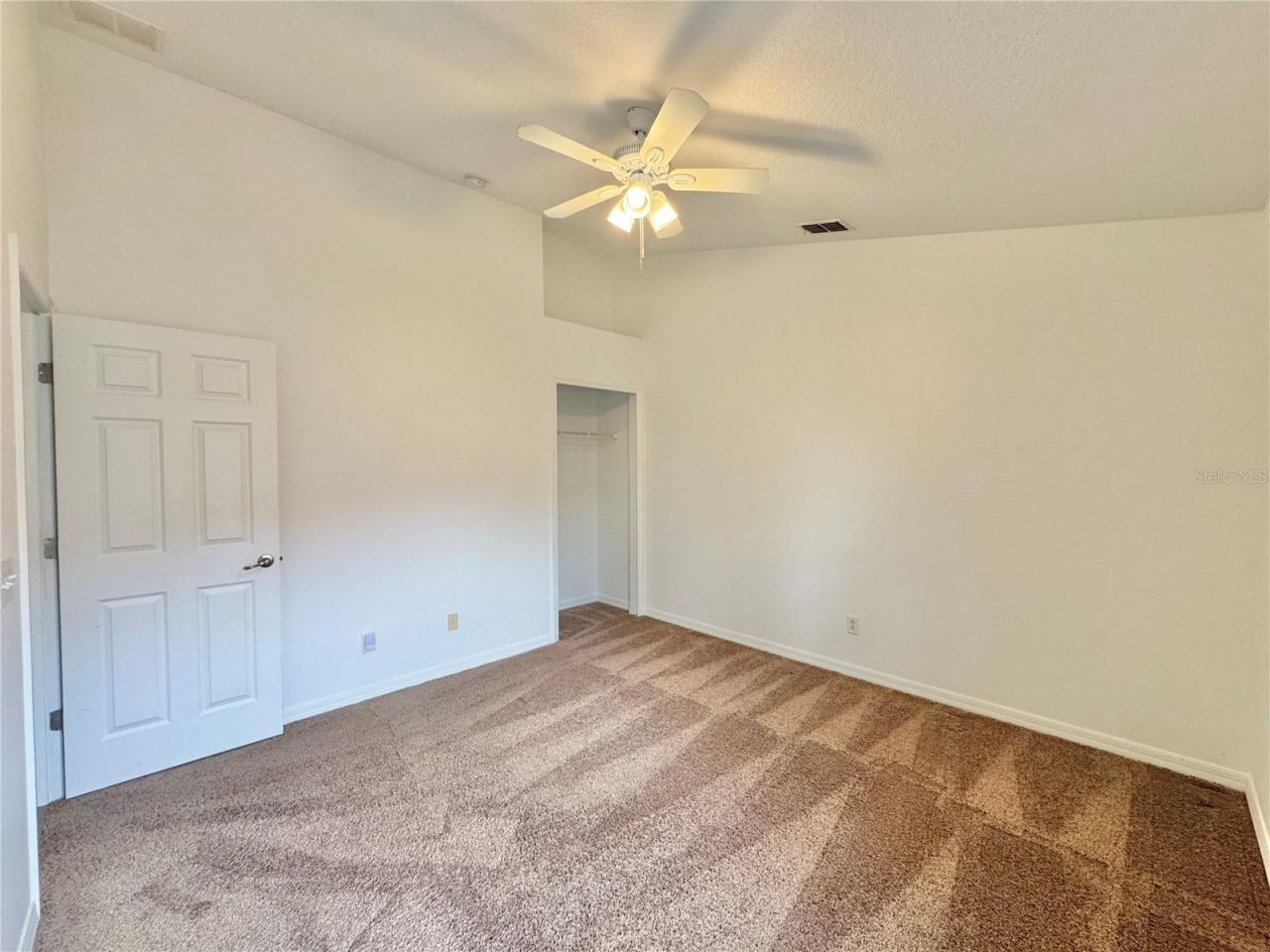 502 Viola Drive, Davenport, FL 33837 Photo