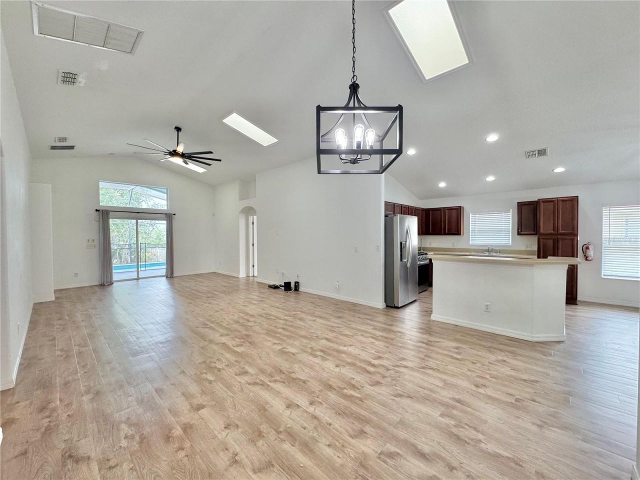 502 Viola Drive, Davenport, FL 33837 Photo
