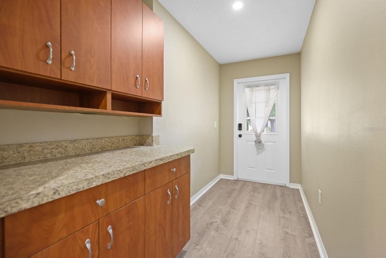 2106 Pleasant View Avenue, Ruskin, FL 33570 Photo