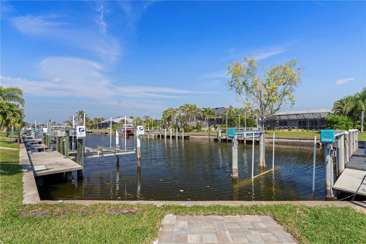 1880 Aqui Esta Drive , Punta Gorda, FL 33950 Photo