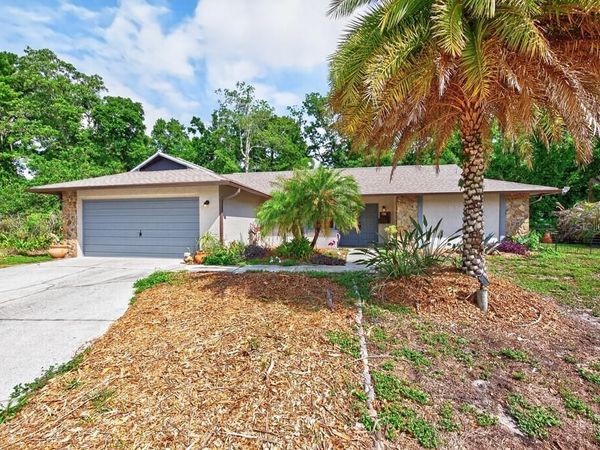 2735 CYPRESS HOLLOW COURT , NEW PORT RICHEY, FL 34655