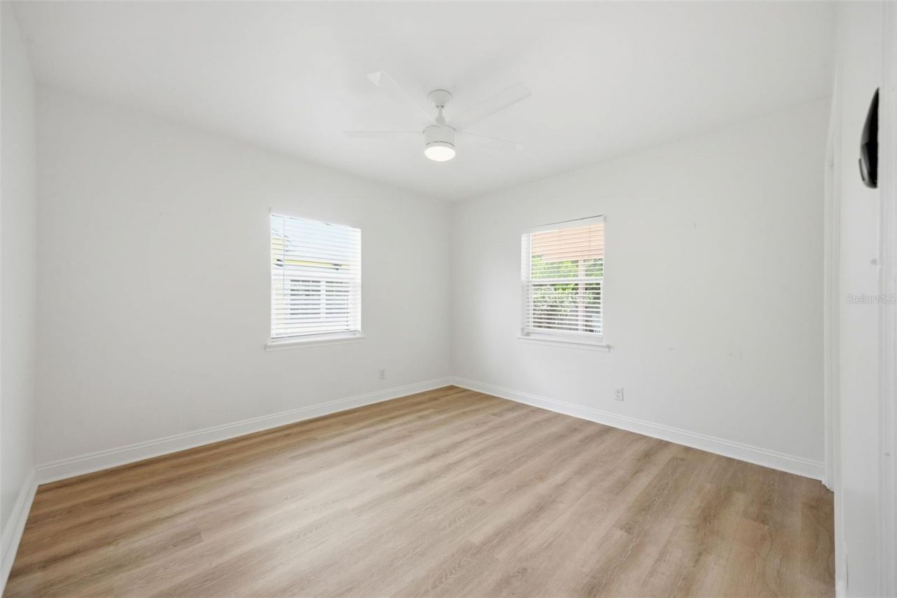 1337 34th Avenue N, Saint Petersburg, FL 33704 Photo