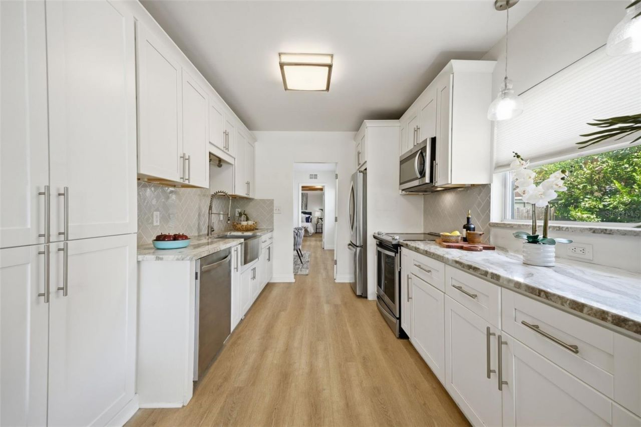 1337 34th Avenue N, Saint Petersburg, FL 33704 Photo