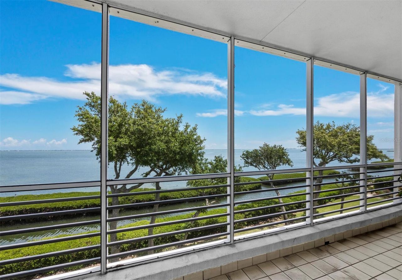 2410 Harbourside Drive, Unit 131, Longboat Key, FL 34228 Photo