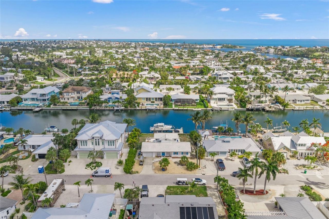 512 67th Street, Holmes Beach, FL 34217 Photo