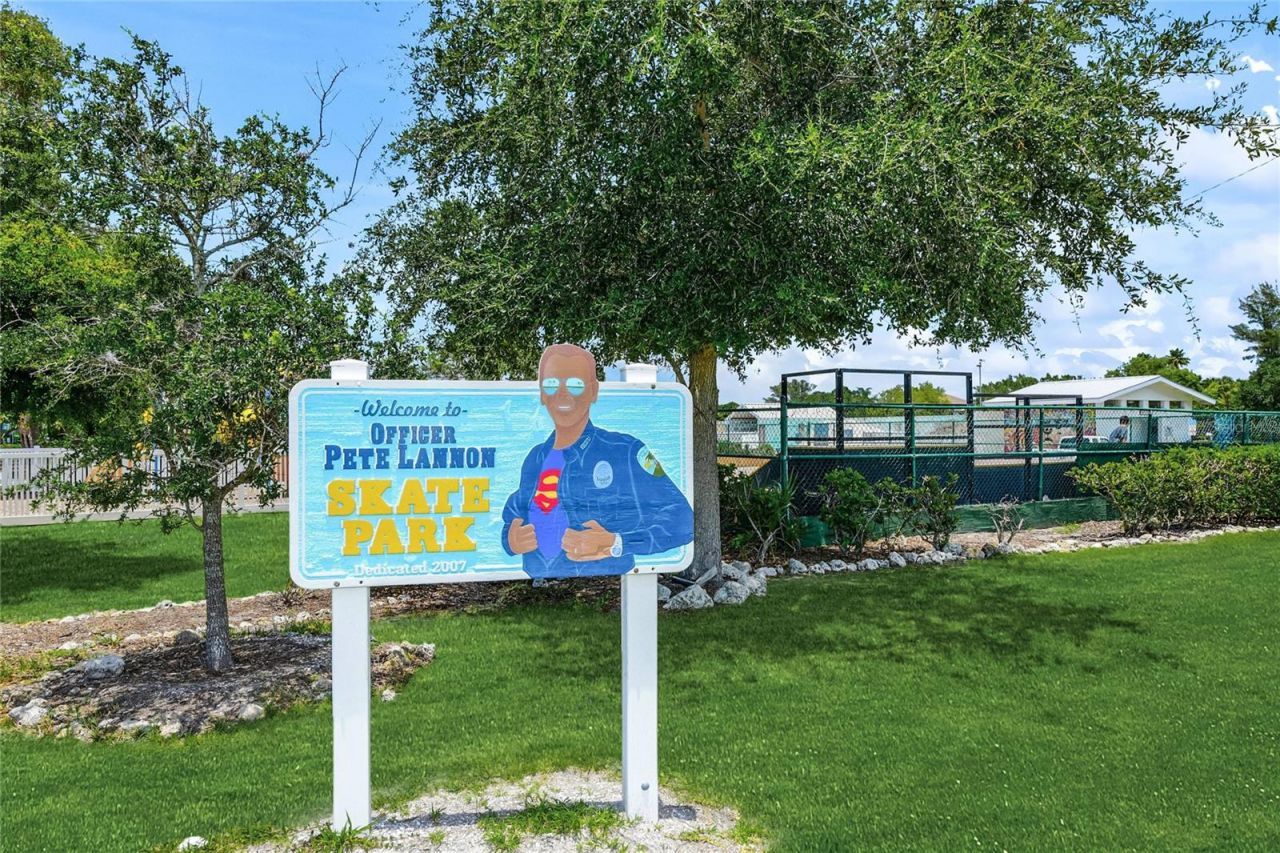 512 67th Street, Holmes Beach, FL 34217 Photo