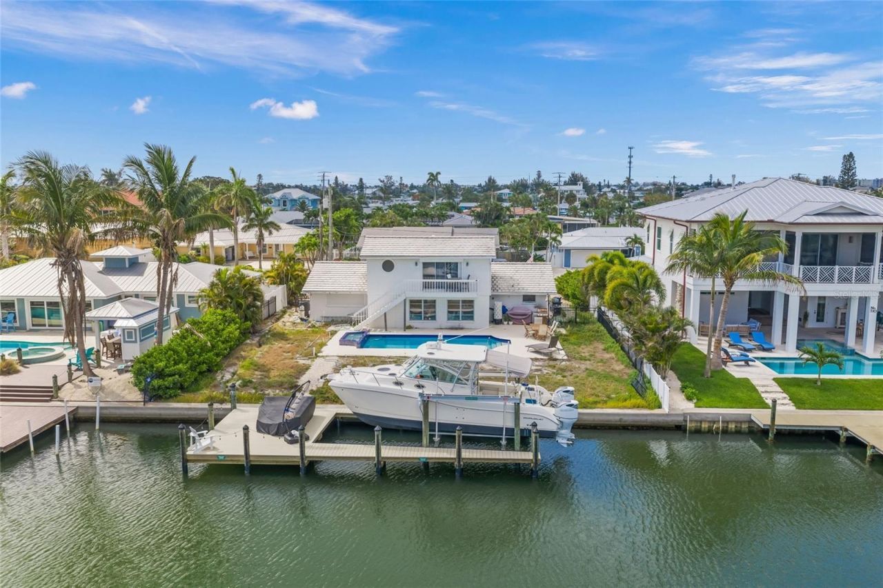 512 67th Street, Holmes Beach, FL 34217 Photo