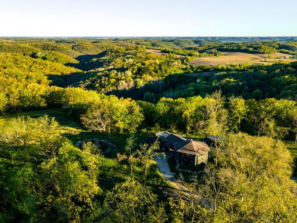 6427 Sand Hill Rd, Pulaski, WI 53506