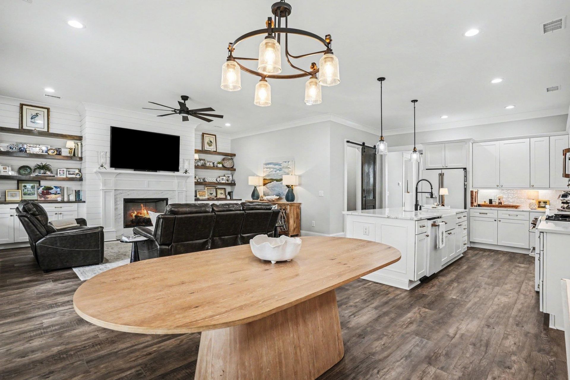 740 Crystal Water Way  Photo 10