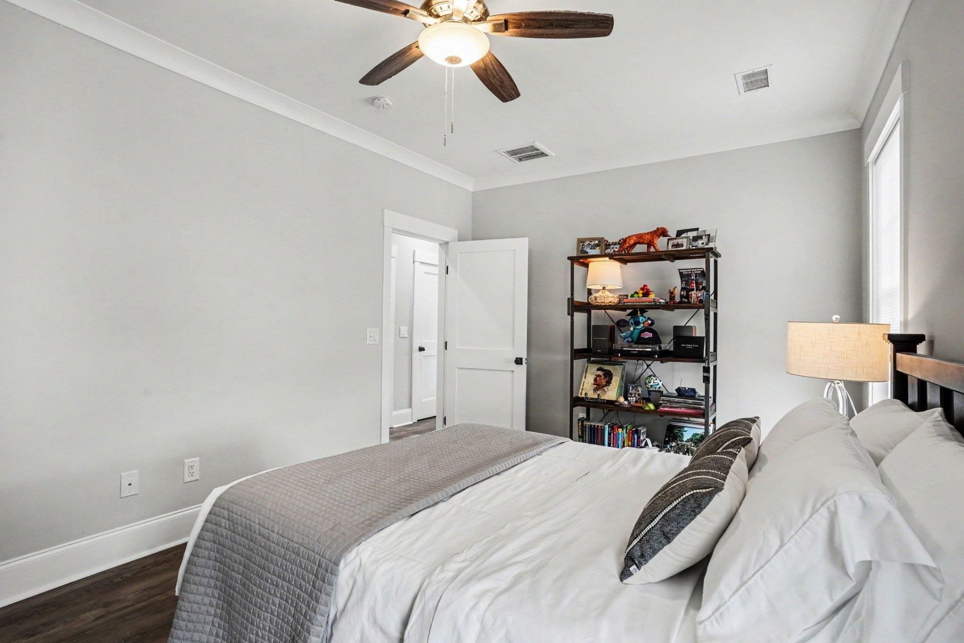 740 Crystal Water Way  Photo 25