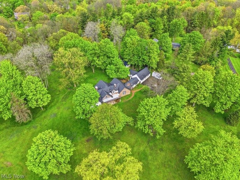 7151 Cabot Lane , Chagrin Falls, OH 44022 Photo 4