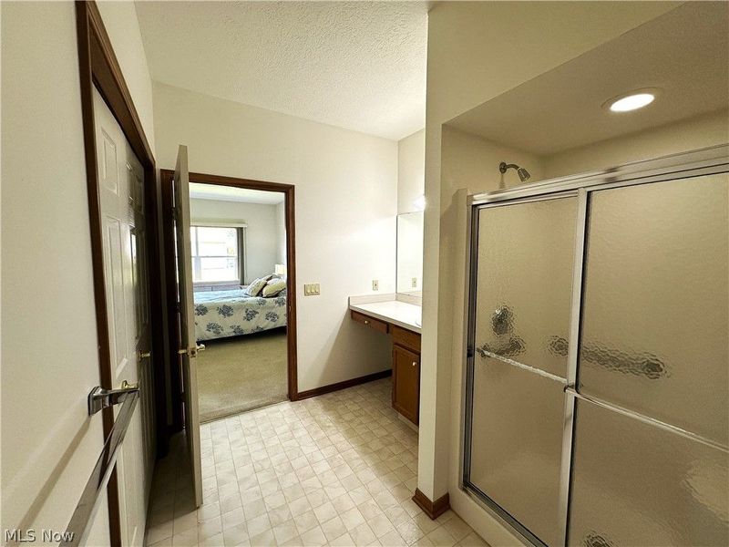 135 Village Drive, Seven Hills, OH 44131 Photo 19