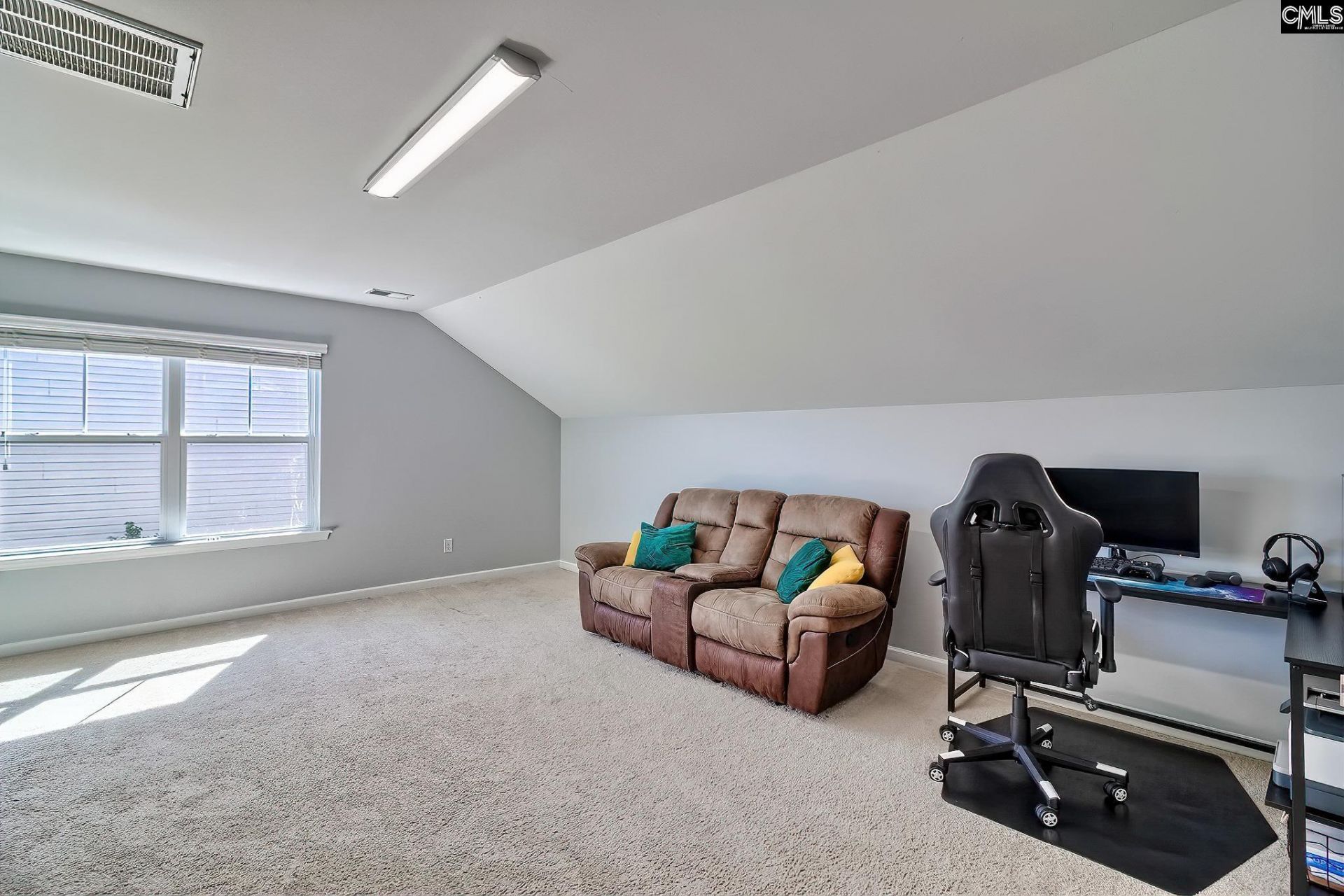 132 Castlefield Drive Photo 27