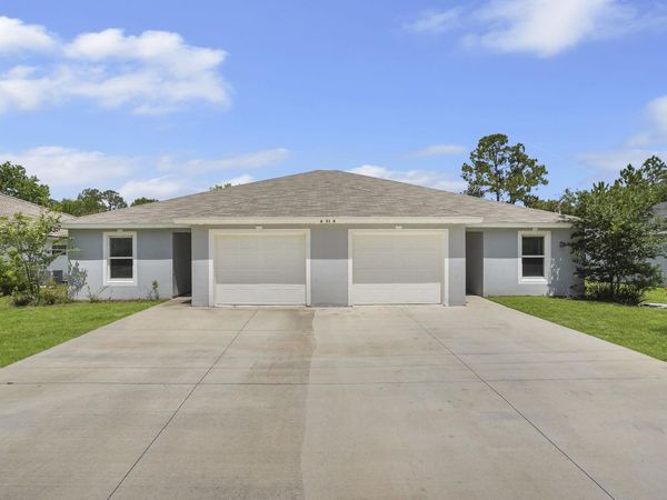 21 Pony Express Dr, Palm Coast, FL 32164