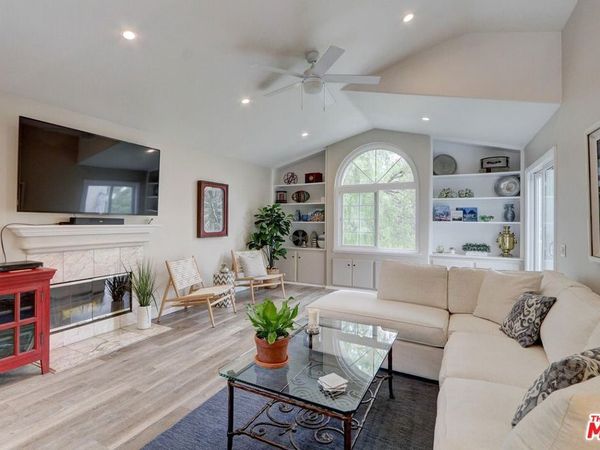 22348 Heritage Pass Place, Chatsworth, CA 91311